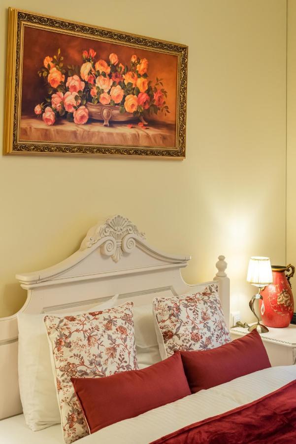 Happy Inn Classical Style, Self Check-In, Parking In The Underground Garage Vilnius Bagian luar foto