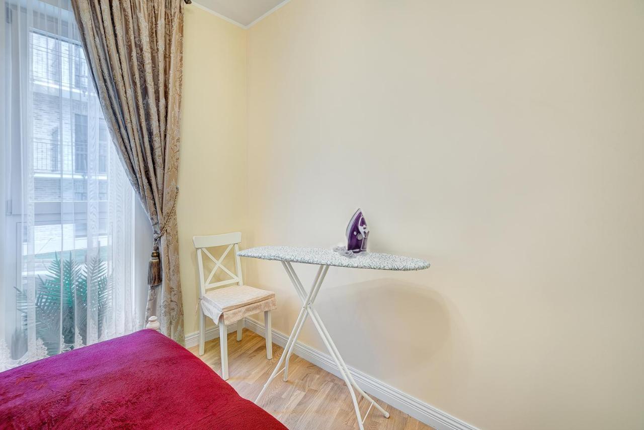 Happy Inn Classical Style, Self Check-In, Parking In The Underground Garage Vilnius Bagian luar foto